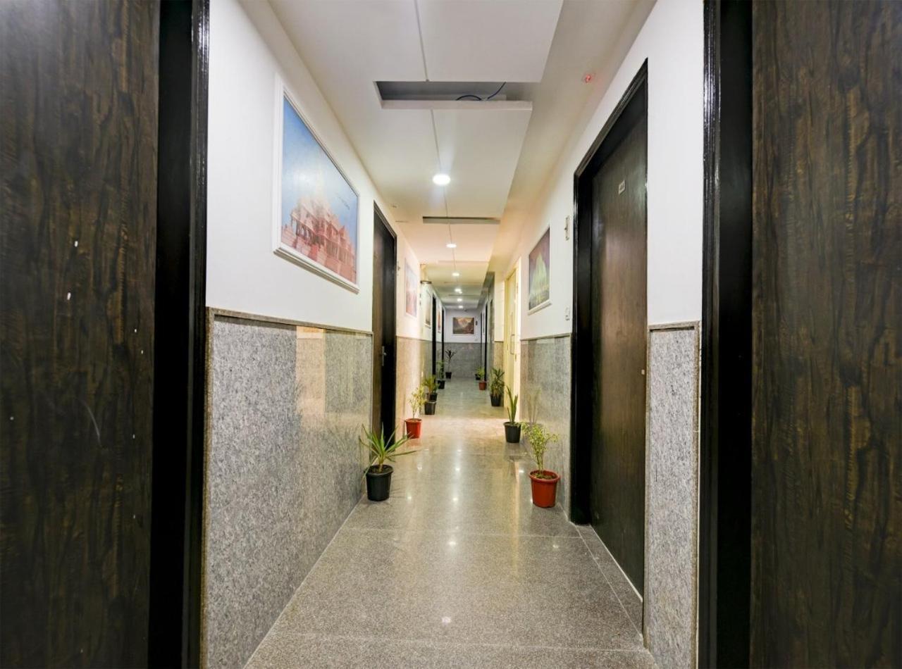 Rosewood Suites A Family Hotel Near Delhi Airport New Delhi Exteriör bild