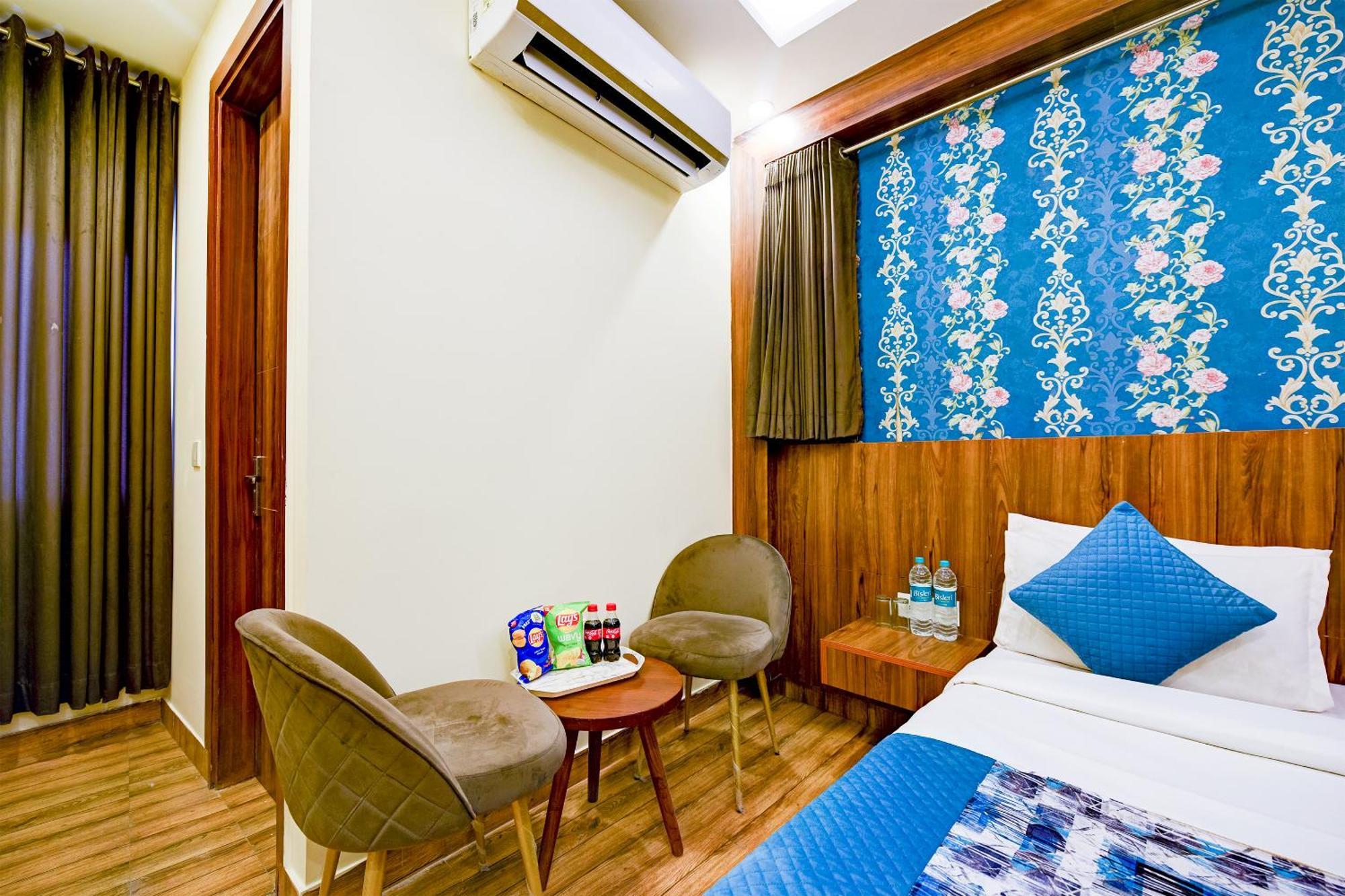 Rosewood Suites A Family Hotel Near Delhi Airport New Delhi Exteriör bild